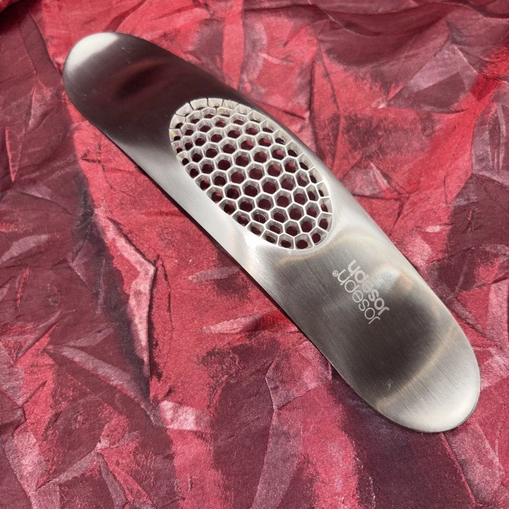 Joseph Joseph Garlic Rocker Crusher Mincer Press Brushed Stainless Steel EUC‎